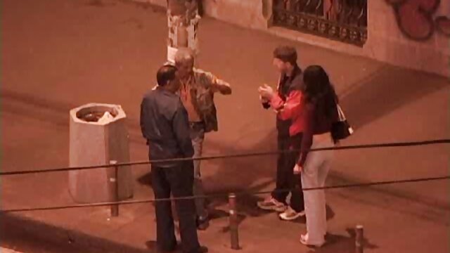 TrikePatrol Deux Asiatiques à la Chatte Poilue pornos complet mangent avant un plan à trois